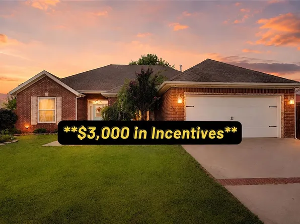 203 Blair Cir, Pea Ridge, AR 72751