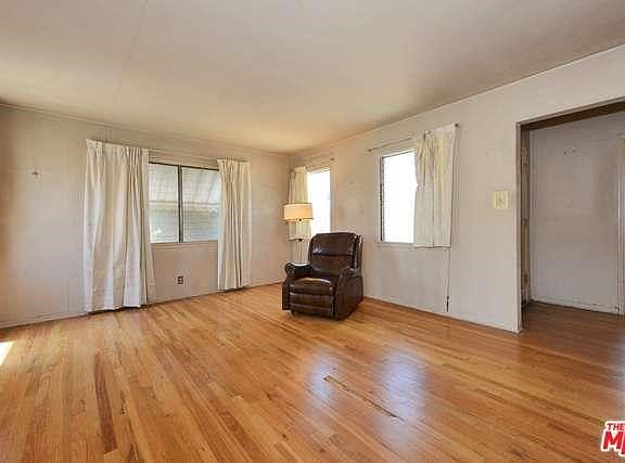 5th image of 1812 Armacost Ave
