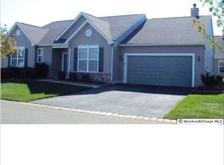 10 Fieldstone Ct, Whiting, NJ 08759