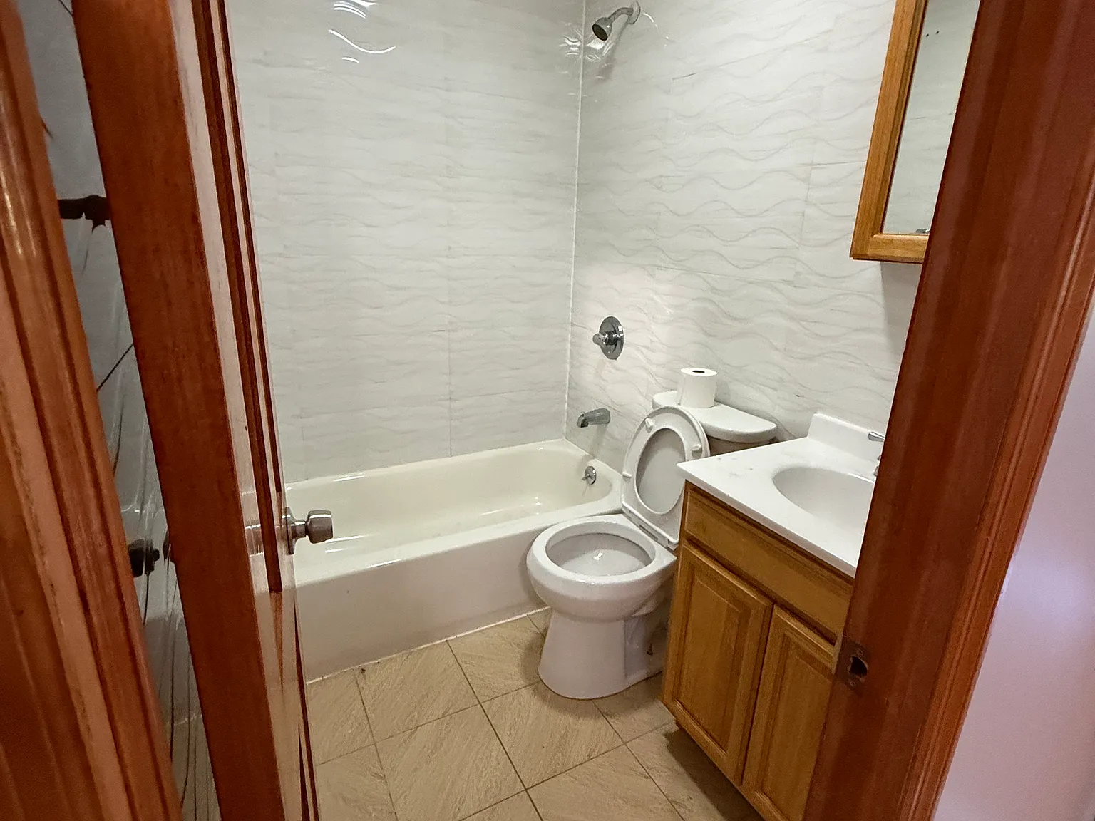 2 bed, 460 sqft, $2,300 — Photo 3