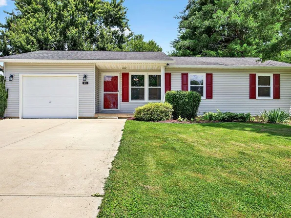 611 W Tecumseh Dr, Ellettsville, IN 47429