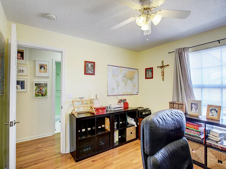 11705 NW 47th Dr — Photo 9