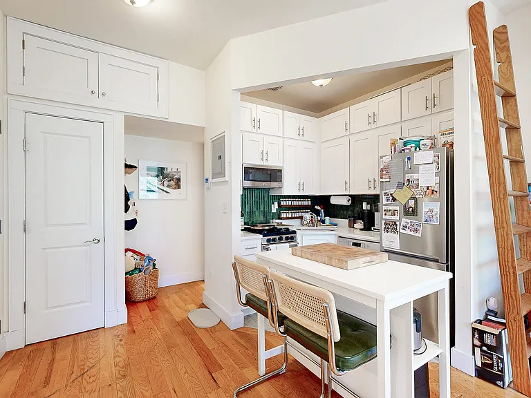 152 W 76th St #4A — Photo 7