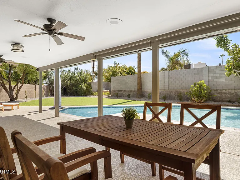 2601 E Sahuaro Dr — Photo 22