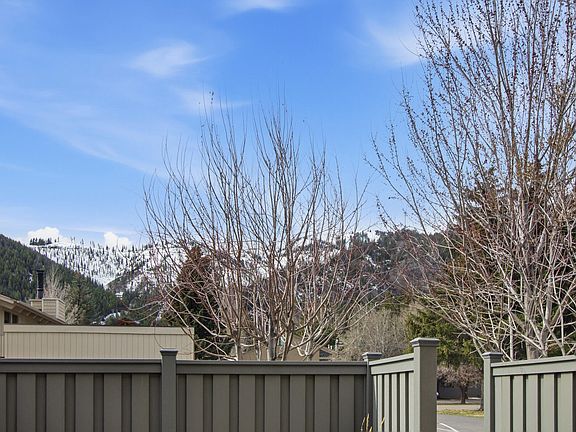 3rd image of 280 3rd Ave #13