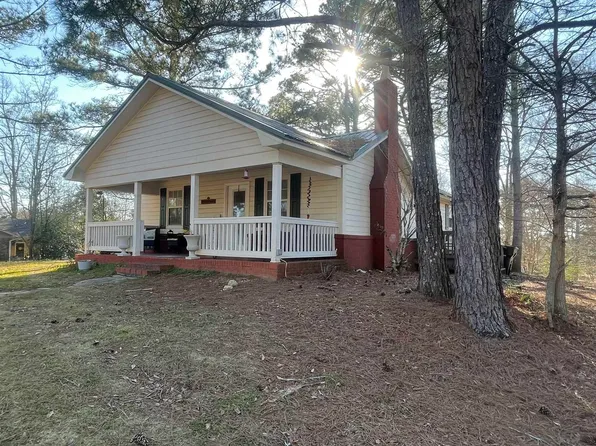 1405 Lay Dam Rd, Clanton, AL 35045