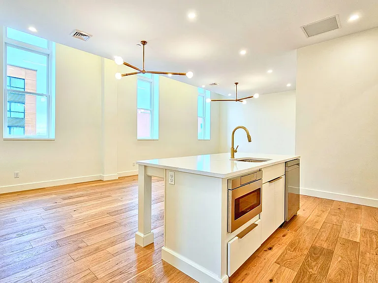 131 Main St #2A-2 — Photo 4