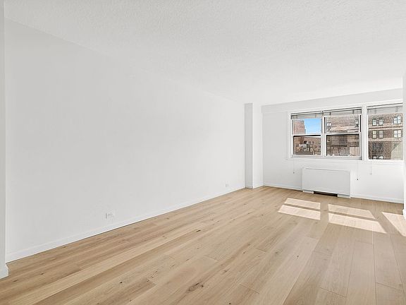 5th image of 77 E 12th St APT 12D