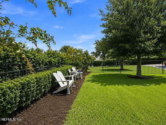 4th image of 11257 LENORA Court