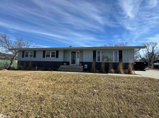 1915 Drake Ave, Centerville, IA 52544