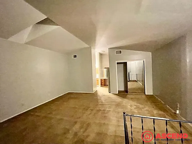 229 Philippine St — Photo 9