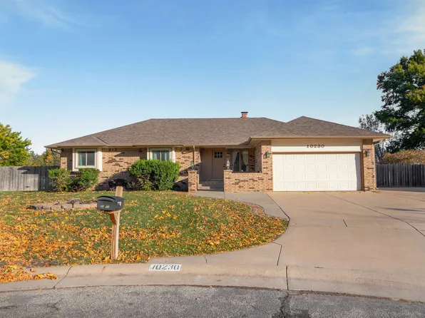 10230 W Alamo Ct, Wichita, KS 67212