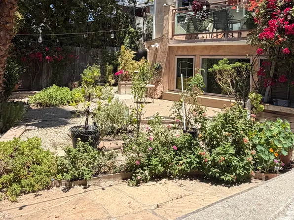 3243 Malcolm Ave, Los Angeles, CA 90034