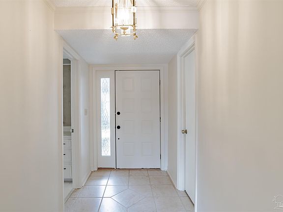 4th image of 333 S 61st Ave APT 2