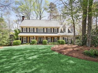 1625 Lazy River Ln, Sandy Springs, GA 30350