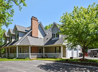 972 High Point Ln, Streamwood, IL 60107