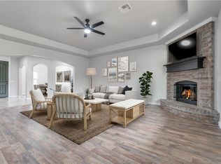 9924 Artena Ct, Yukon, OK 73099