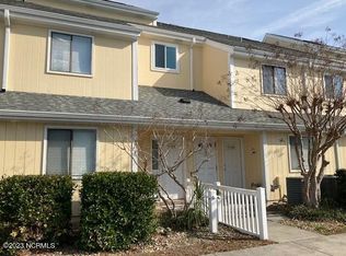 9201 Coast Guard Rd #305, Emerald Isle, NC 28594