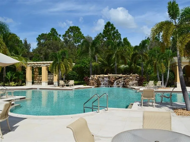 8560 Evernia Ct #201 — Photo 17