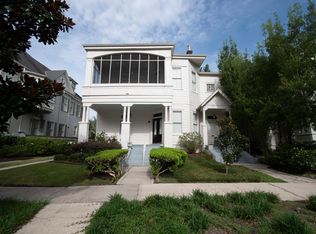 1576 Henry Clay Ave, New Orleans, LA 70118