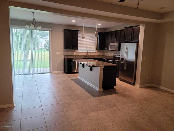 5th image of 67 Nelson Ln