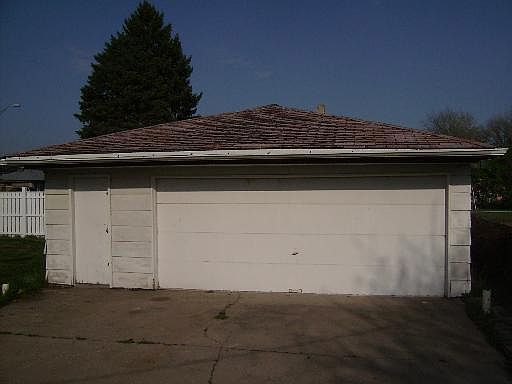 4th image of 8233 Nashville Ave