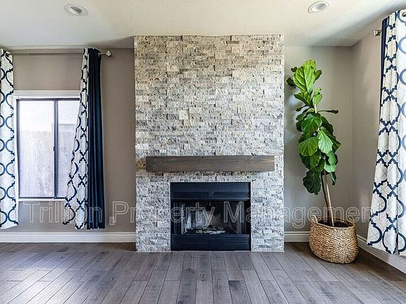 4th image of 39697 Wild Flower Dr