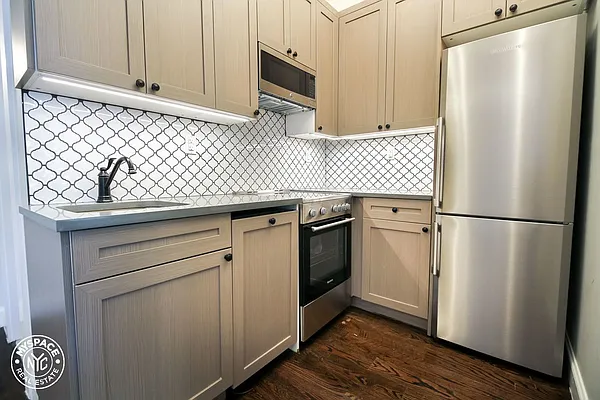 Rented by MySpaceNYC | media 2