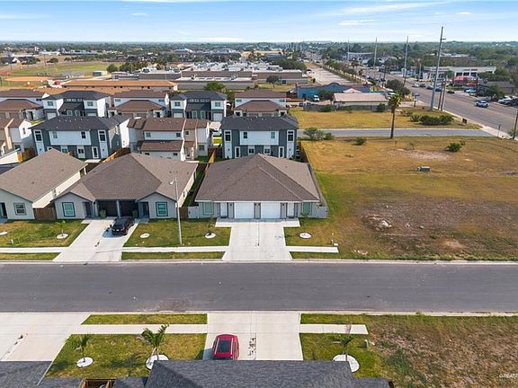 2nd image of 2010 Saketa Ln