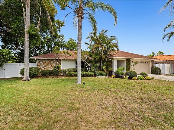 2nd image of 3153 Carlos Dr