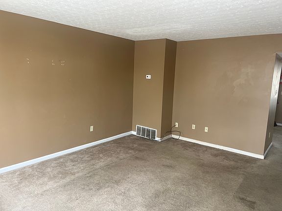 5th image of 3260 Spring Hollow Ave APT 7