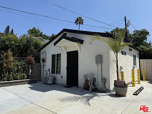 626 1/2 Silver Lake Blvd Photo 1 626 1/2 Silver Lake Blvd Photo 1