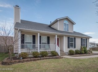 7009 Ridge Farm Ct, Louisville, KY 40291