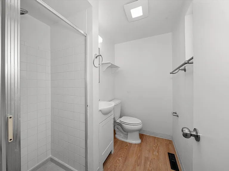 4411 N Whitehouse St — Photo 5