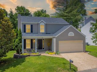 631 Cascade Lake Ct, Ballwin, MO 63021