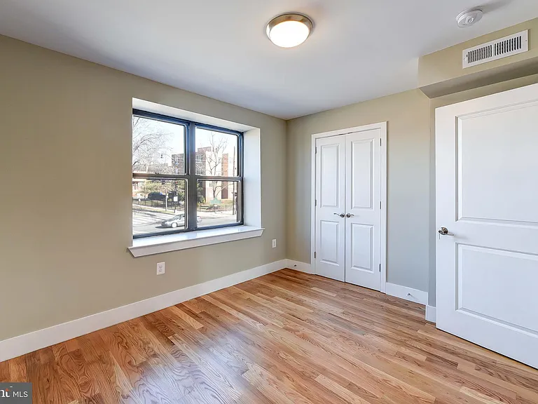 2031 Benning Rd NE #B — Photo 8