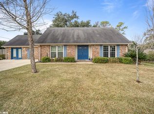 526 Parkwood Ave, Daphne, AL 36526