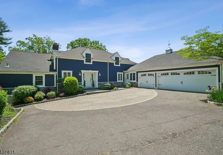 1008 Mary Allen Ln — Photo 1
