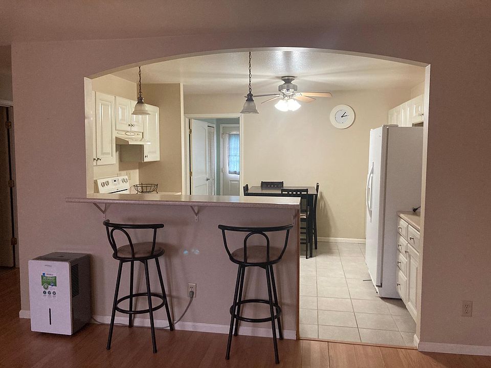 2512 Grand Ave, Superior, WI 54880 Zillow