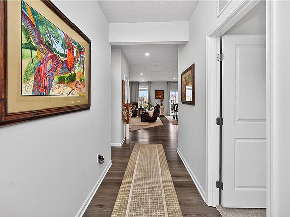 3rd image of 7114 Rivendell Cir
