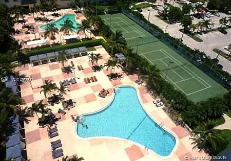 19370 Collins Avenue Seasonal #923 — Photo 32