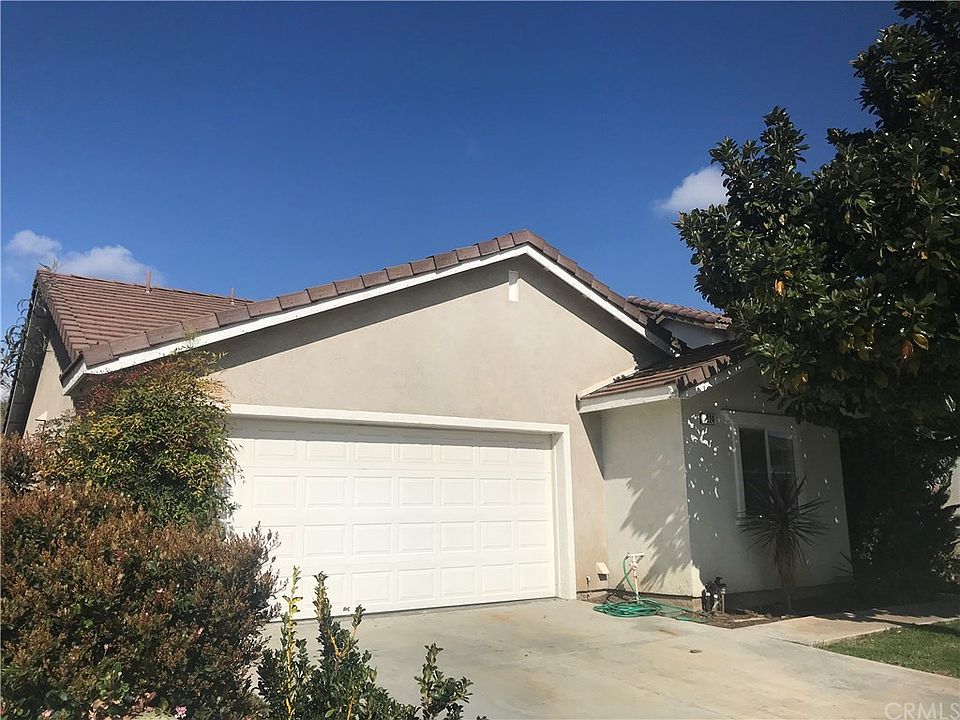 1st image of 924 Eaglesnest Dr