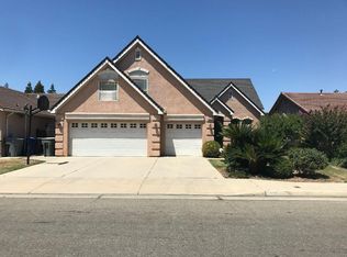 2698 Hanson Ave, Clovis, CA 93611