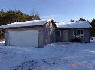 1530 Croton Dr, Newaygo, MI 49337