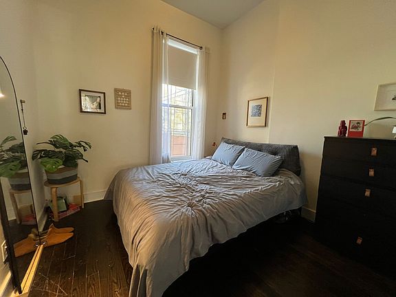 5th image of 487 Willoughby Ave #2