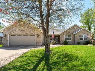 159 Papillon Dr, Swansea, IL