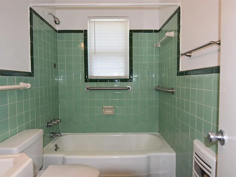 1202 Sunnyside Ave — Photo 8