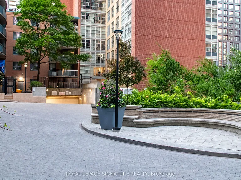 1001 Bay St #3403 — Photo 41
