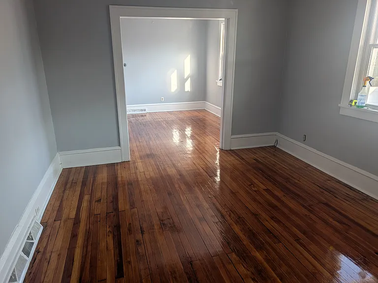 80R Oak St #1 — Photo 9