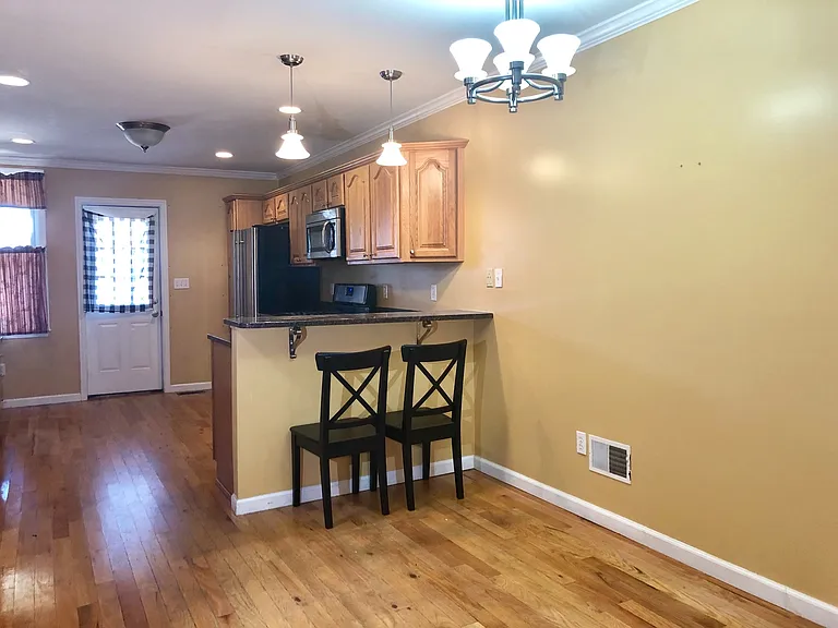 1619 Belt St — Photo 7
